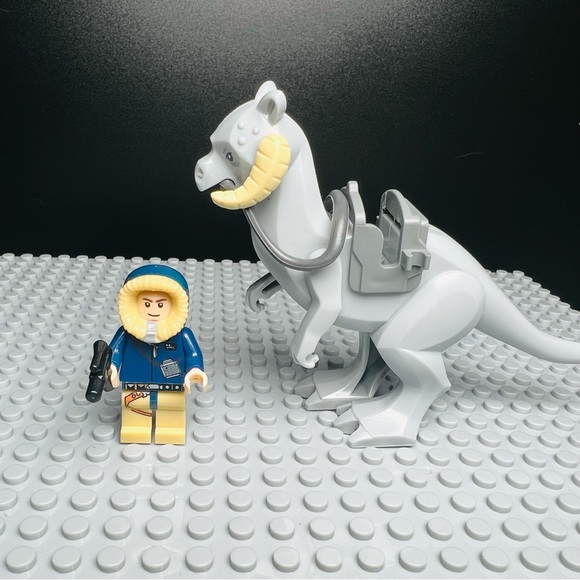 Han Solo And Tauntaun Star Wars Custom Minifigures Lot of 2 - Picture 3 of 3